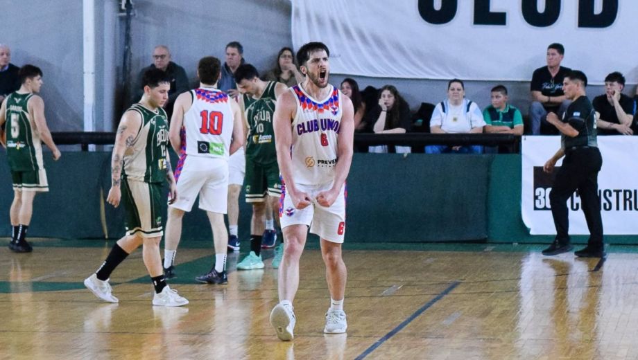 Lo grita Manu Navarro, lo festeja Unión. Los Magos dieron el golpe en El Nido. (Prensa UAP)