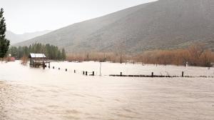 Crecidas y varias complicaciones en las rutas de Neuquén: lo que dejó el fuerte temporal de lluvia en la cordillera