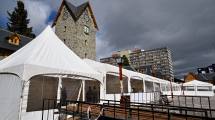 Imagen de Comenzó el armado de  la feria de Bariloche a la Carta 2026: cortes de calles y restricciones