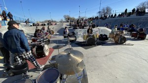Homenaje al Indio Solari en Roca: buscan reunir 75 baterías al mismo tiempo en el Skatepark