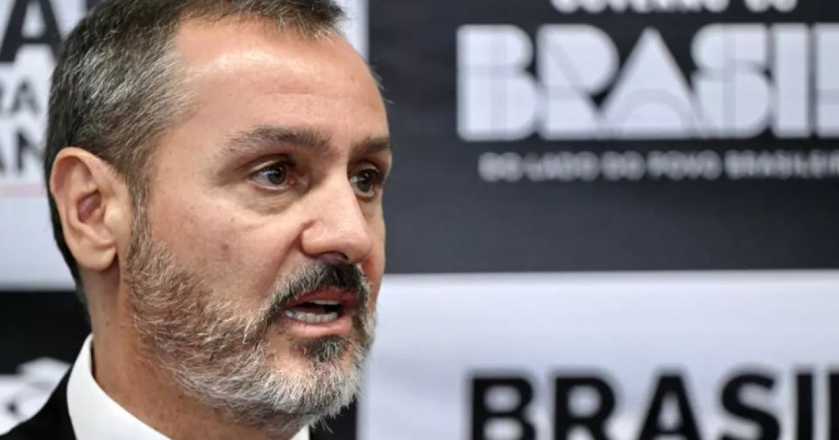 En plena crisis de la Corte Suprema de Brasil, un juez del máximo tribunal suspendió a un jefe de la policía federal