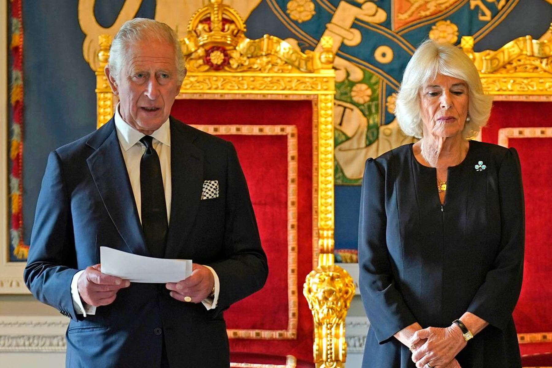 El Palacio de Buckingham enfrenta ataques hackers y medios británicos lo atribuyen a Rusia: refuerzan la seguridad de la Corona