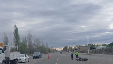 Una motociclista chocó contra un caballo en la Ruta 22 a la altura de Cervantes