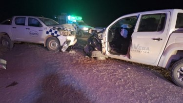 Choque entre dos camionetas petroleras dejó a un hombre herido cerca de la Ruta 67 de Neuquén