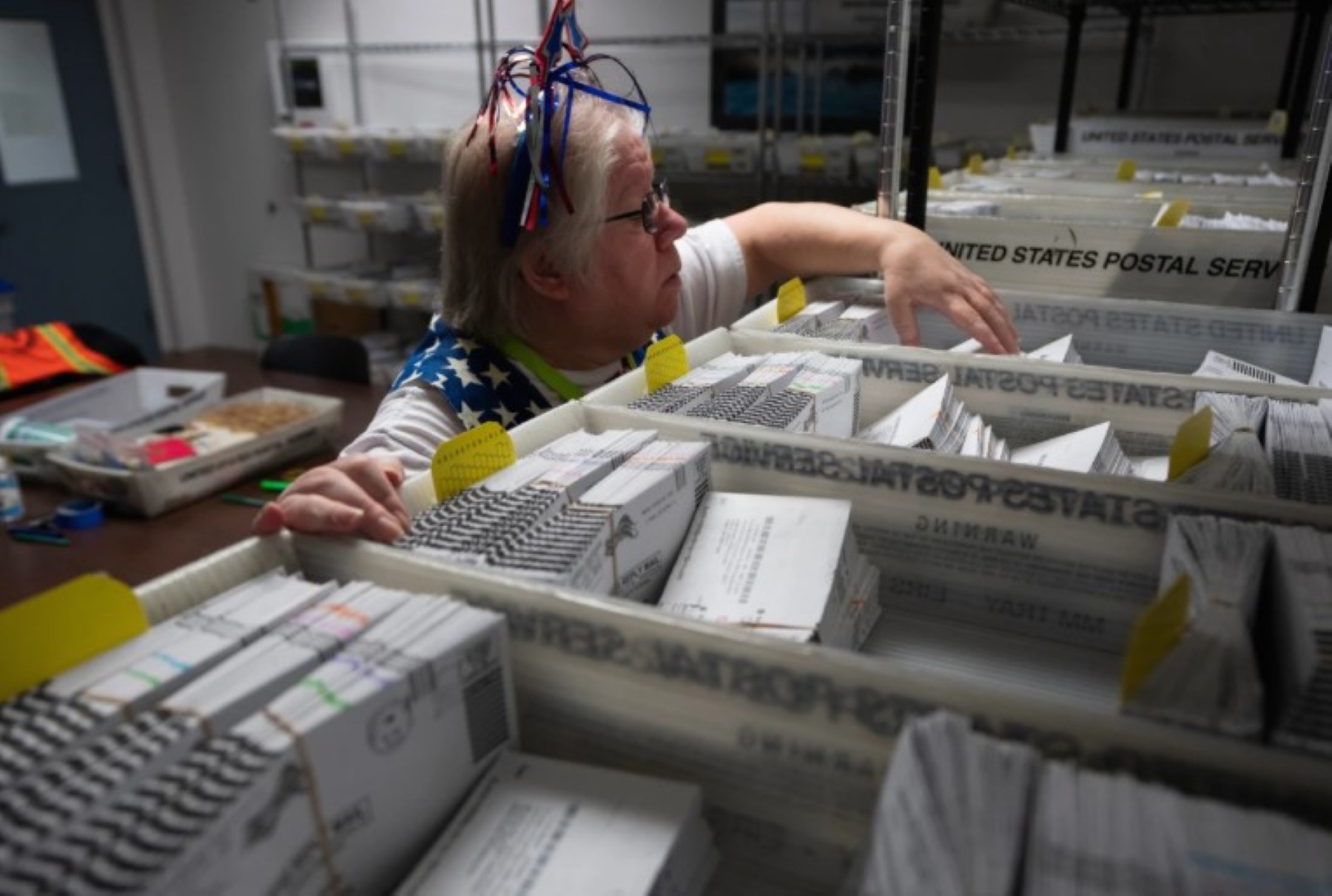 La Corte Suprema de EE.UU. rechaza las restricciones del voto por correo de Trump