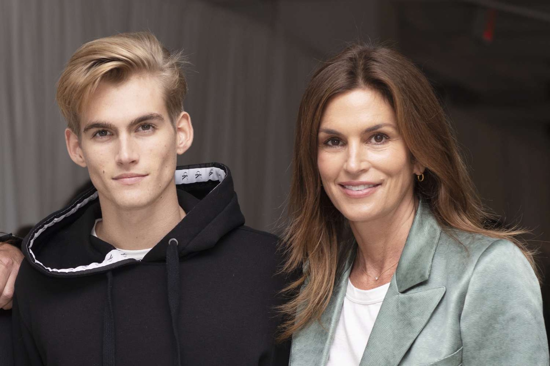 Muerte de Presley Gerber: investiga Policía posible sobredosis