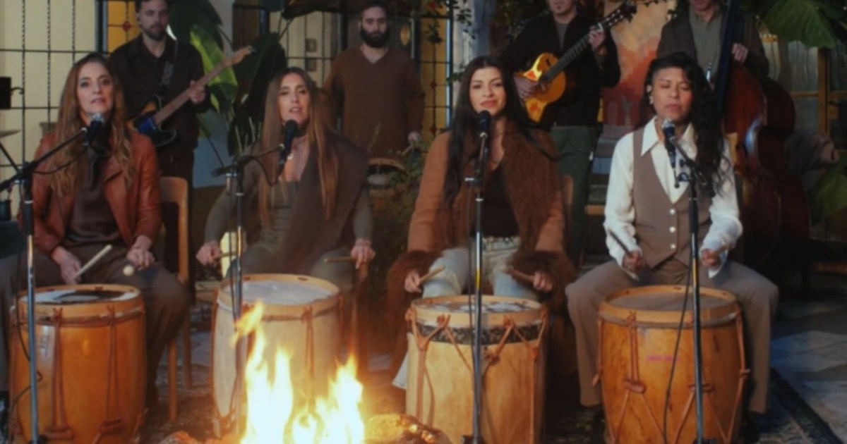 Cazzu y su hermana se unieron a Soledad y Natalia Pastorutti en una reversionada folklórica