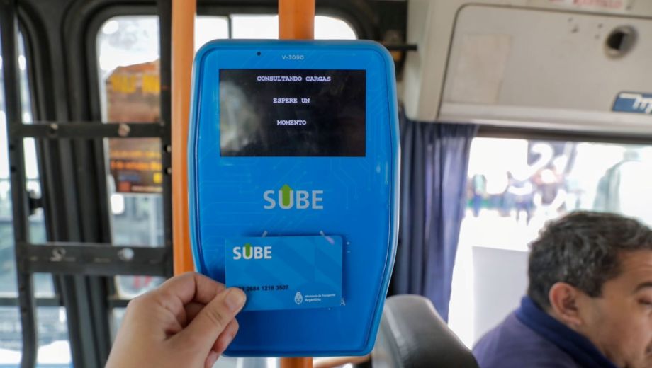 Proponen un descuento especial para obreros que utilicen el transporte público en Río Negro. Foto: gentileza
