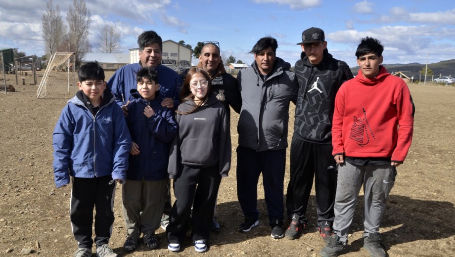 Jóvenes del barrio Unión de Bariloche propusieron mejoras para su barrio. Foto: Chino Leiva