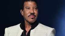 Imagen de Lionel Richie sigue internado por pruebas cardíacas: el dato alentador sobre su estado de salud