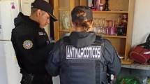 Imagen de Tres allanamientos en Centenario terminaron con cocaína, marihuana, dos revólveres y municiones secuestradas