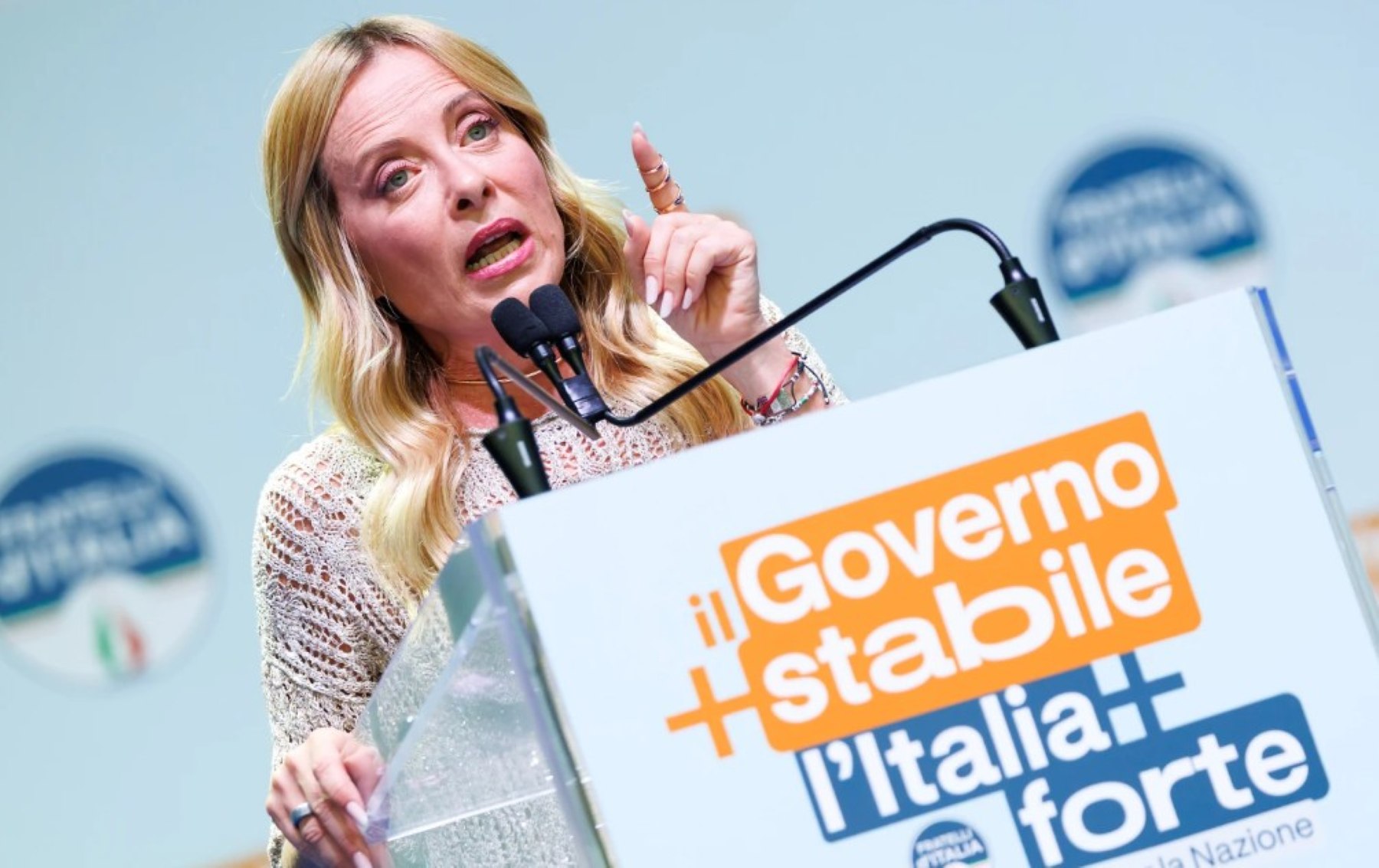 Giorgia Meloni anunció que en Italia se limitará la cantidad de extranjeros por aulas: una ley prohibirá el burka y el niqab