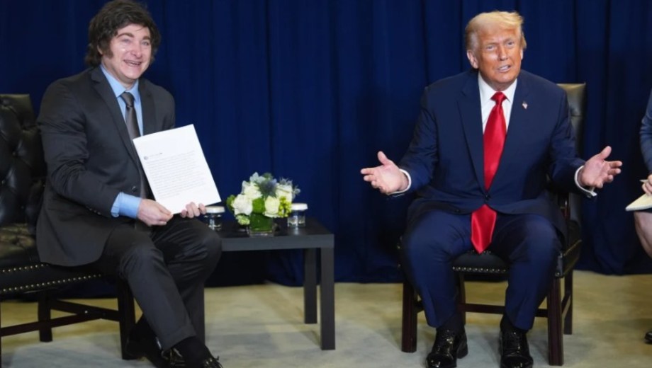 Javier Milei buscará reunirse con Donald Trump. Foto: AP.