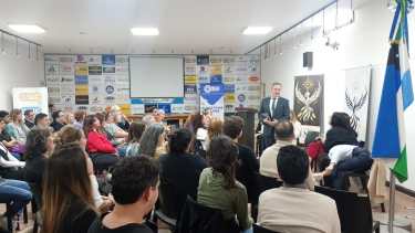 Grooming y ciberacoso: especialistas presentaron herramientas de detección en Roca