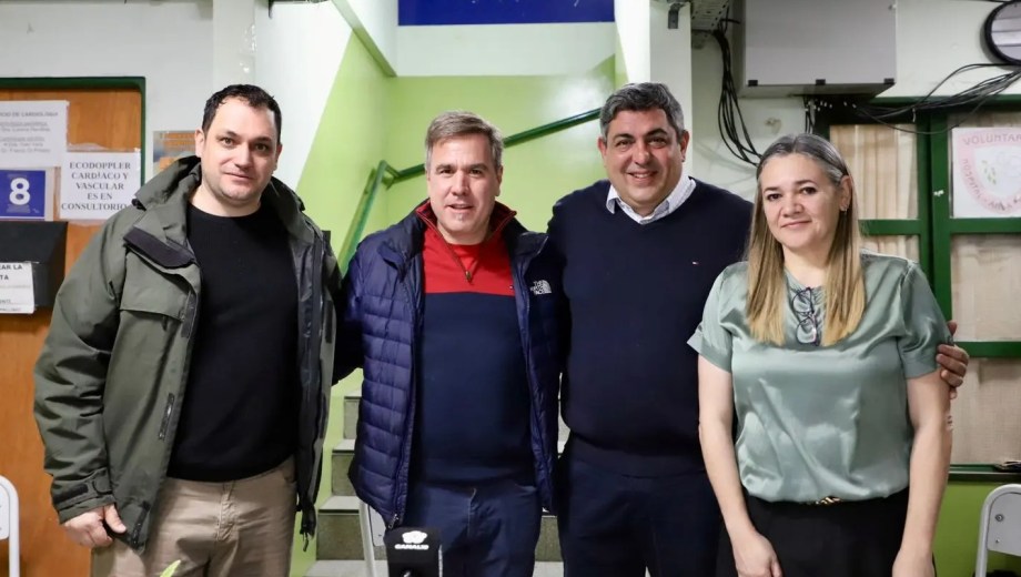 Karol Montoya asumió como nueva directora del hospital de El Bolsón. El ministro Thalasselis la puso en funciones. Gentileza