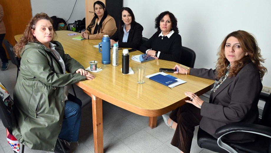 Las partes deben definir el acuerdo salarial para el último tramo del año. Foto: Marcelo Ochoa.