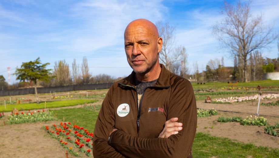 Peumayén conserva una historia familiar que comenzó con el padre de Claudio Pérez, quien conoció el lugar durante sus vuelos como piloto del Ejército Argentino. Foto: Pablo Leguizamon.
