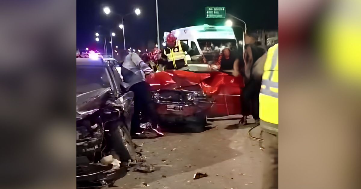 Rescatan a tres heridos tras choque en la Ruta 22 de Plottier