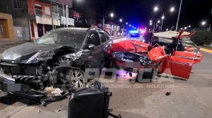 Video | Dramático rescate tras un impactante choque sobre Ruta 22 en Plottier este domingo 6: tres heridos