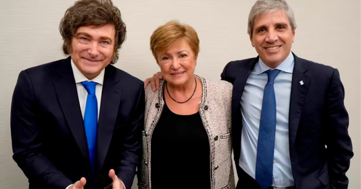 Llega la misión del FMI: la lupa sobre el desvío fiscal del primer semestre y el plan para salvar la meta