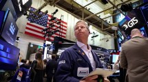 Imagen de El riesgo país llegó a 578 puntos, su valor más alto en 5 meses: el Merval cayó y el dólar alcanzó un nuevo máximo nominal