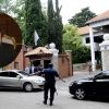 Imagen de Tras los despidos, Milei afirmó que la Quinta de Olivos "es una base militar" y habló de la denuncia por desvíos de alimentos