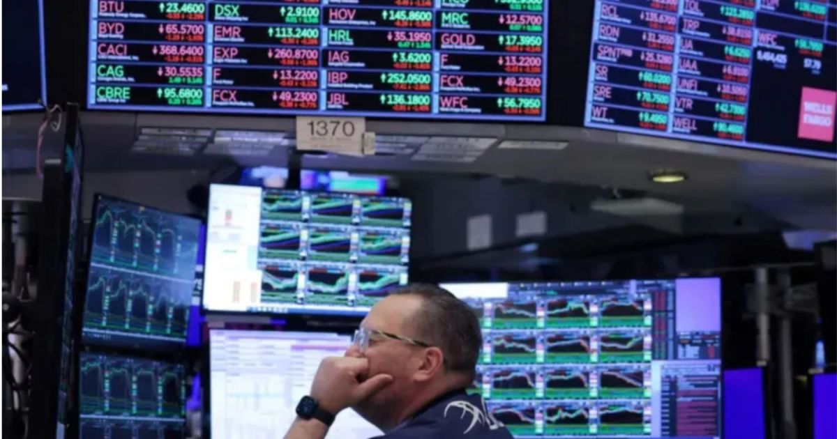El riesgo país se eleva más del 18% en septiembre y el Merval cae casi un 7%