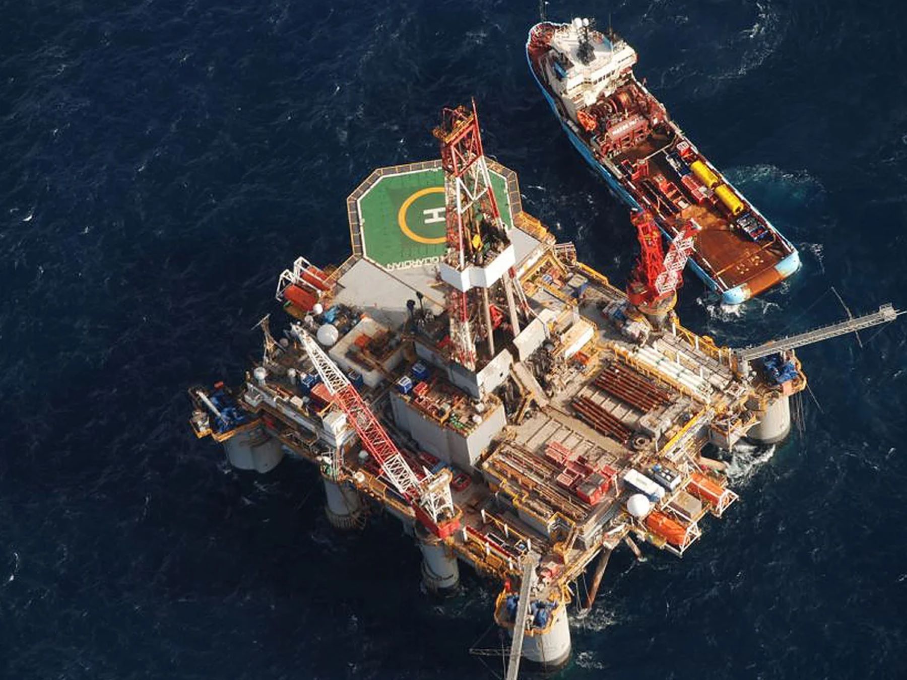 Rockhopper confirma extracción de crudo en 2028 y ignora ultimátum de Milei