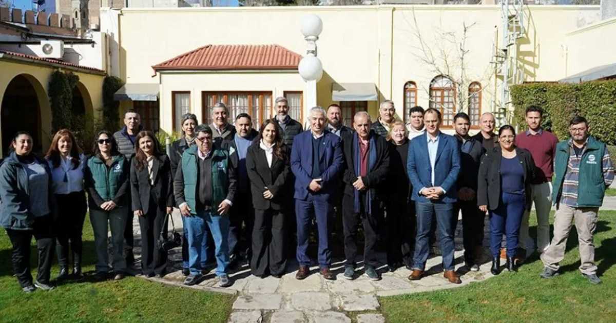 Neuquén lanza 35 cursos gratuitos de oficios en colaboración con gremios