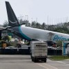 Imagen de Un avión de Amazon despistó en Miami y se prendió fuego: hay heridos y varios vuelos demorados