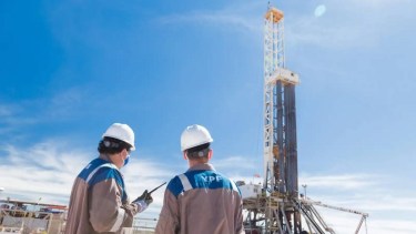 YPF marca un nuevo hito operativo con un pozo de casi 5 kilómetros en Vaca Muerta