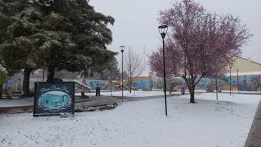 En pleno septiembre nevó en Zapala: los primeros efectos de la alerta y el frente frío en Neuquén este fin de semana