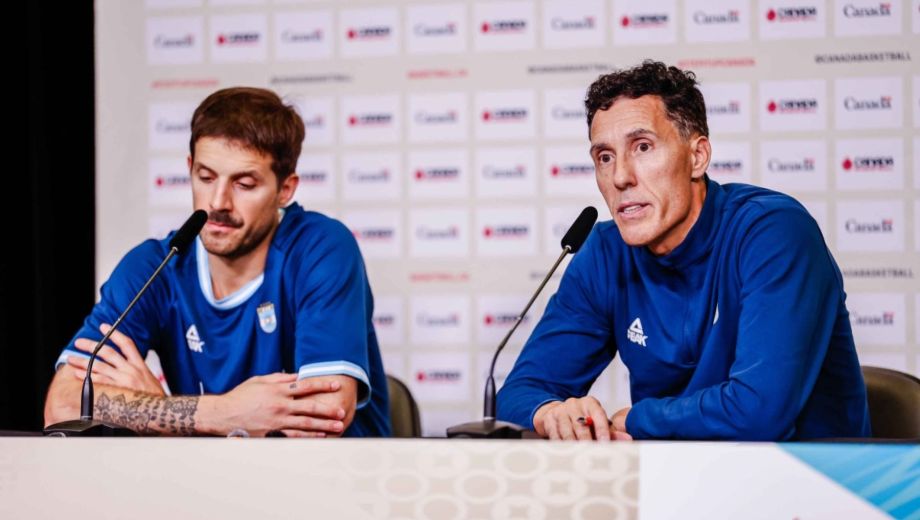 El goleador y el entrenador, piezas claves en la reestructuración del equipo nacional. (CAB)