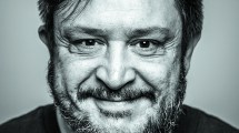 Imagen de Hernán Casciari en la Feria del Libro de Roca: “Dejemos de fingir que podemos leer”