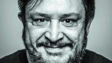 Hernán Casciari en la Feria del Libro de Roca: “Dejemos de fingir que podemos leer”