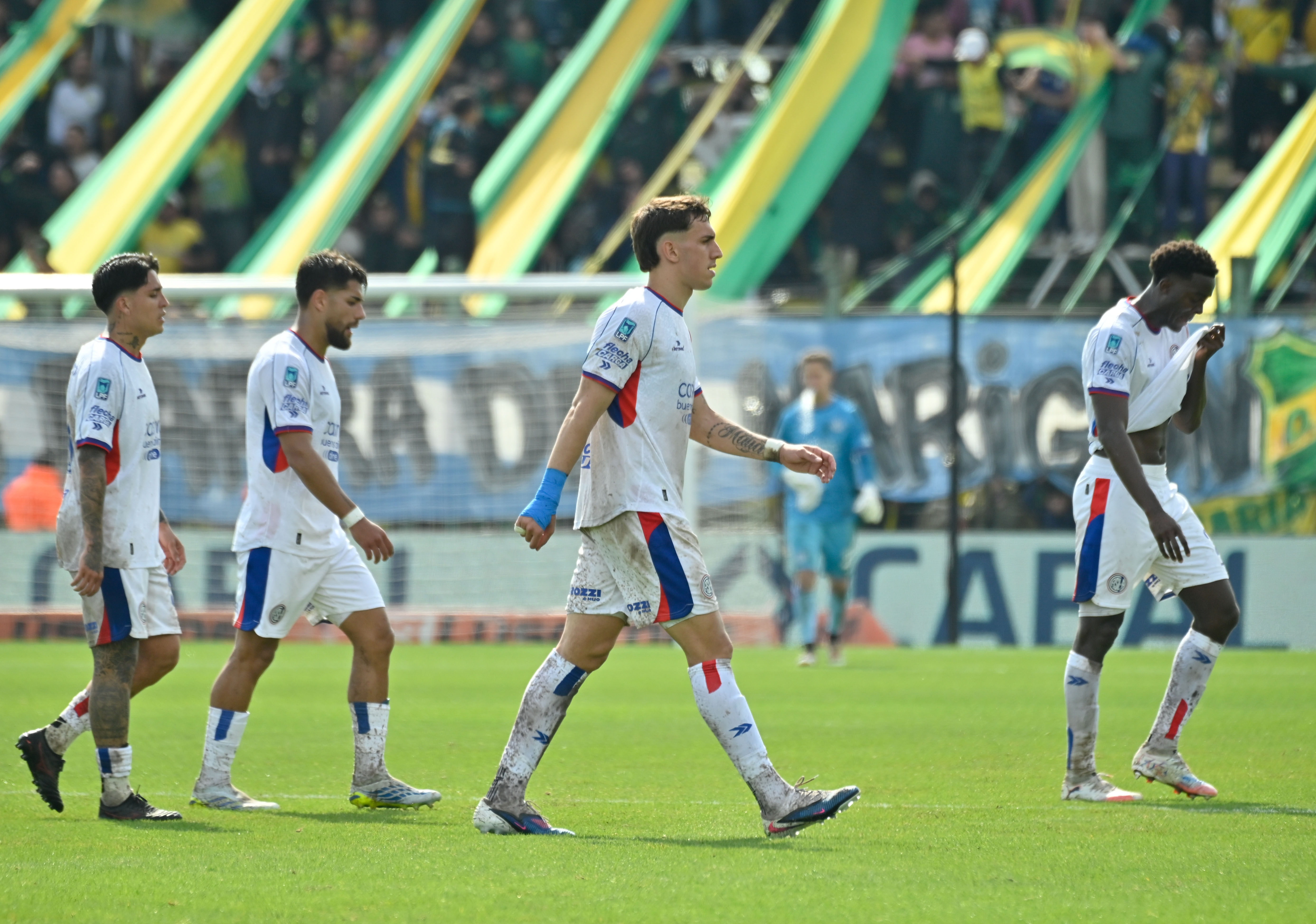 San Lorenzo sufrió una dura derrota ante Defensa y Justicia en el Clausura