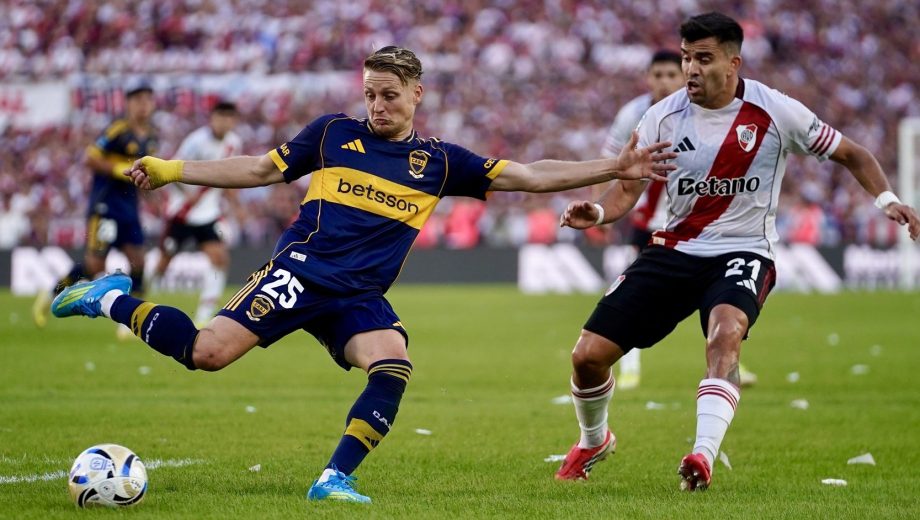 Santiago Ascacíbar será titular en Boca y Marcos Acuña pelea por el lateral izquierdo con Francisco Ortega. (Foto: Clarín Fotografía)