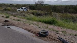 Viajaba con su hija y una bebé de un año y volcó en la Ruta 22 cerca de Choele Choel