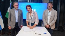 Imagen de Río Negro e YPF acordaron un plan para sumar proveedores locales a los proyectos energéticos