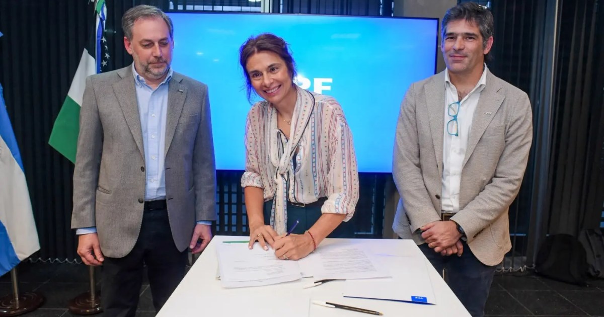 Río Negro y YPF firman acuerdo para integrar proveedores locales en proyectos energéticos