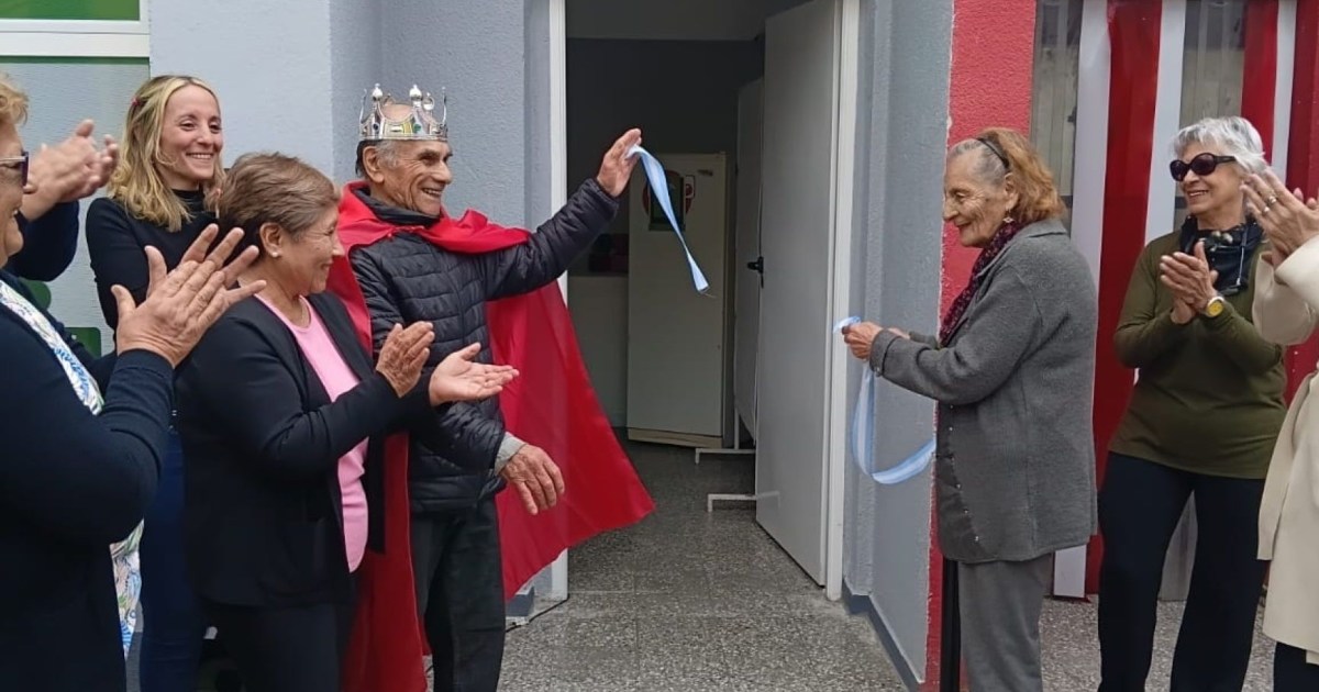 Celebra el barrio 500 Viviendas de Roca su 43º aniversario con nuevas obras y fiesta