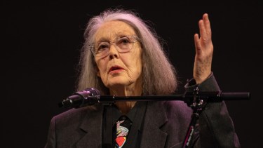Nobel de Literatura: Anne Carson, rara y clásica, sabia y atrevida