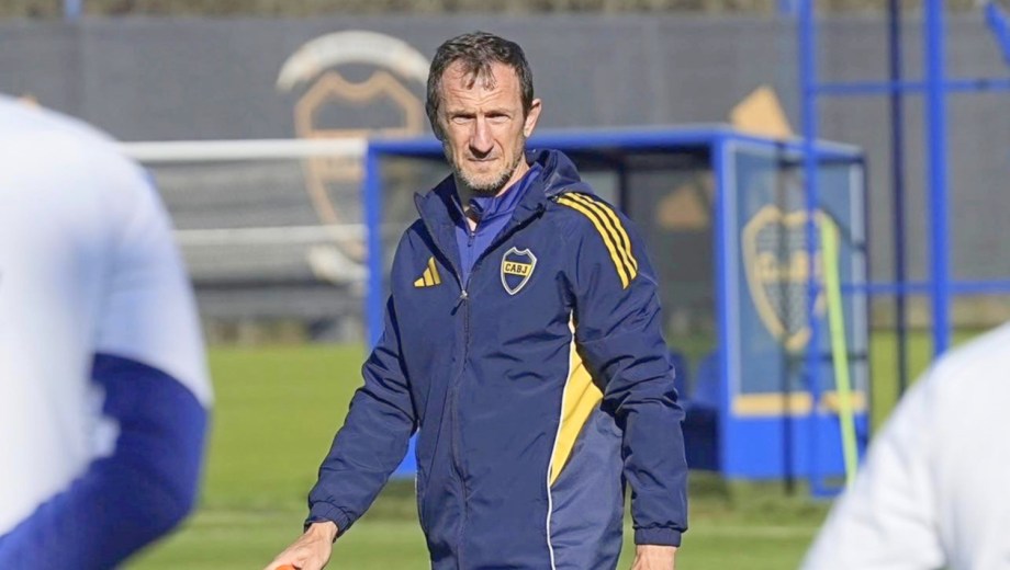 El DT de Xeneize tiene casi todo definido para recibir a River por la 15° fecha.