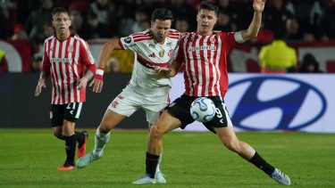 Estudiantes empató con Flamengo en la ida de las semifinales de la Copa Libertadores
