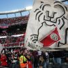 Imagen de River y Racing ya juegan el clásico en el Monumental