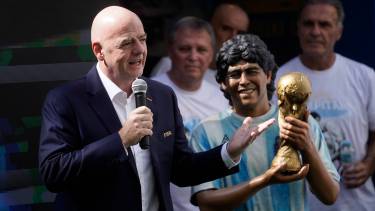 Infantino pidió disculpas, llamó a la unidad en el Consejo de la FIFA y anunció un reparto récord de dinero