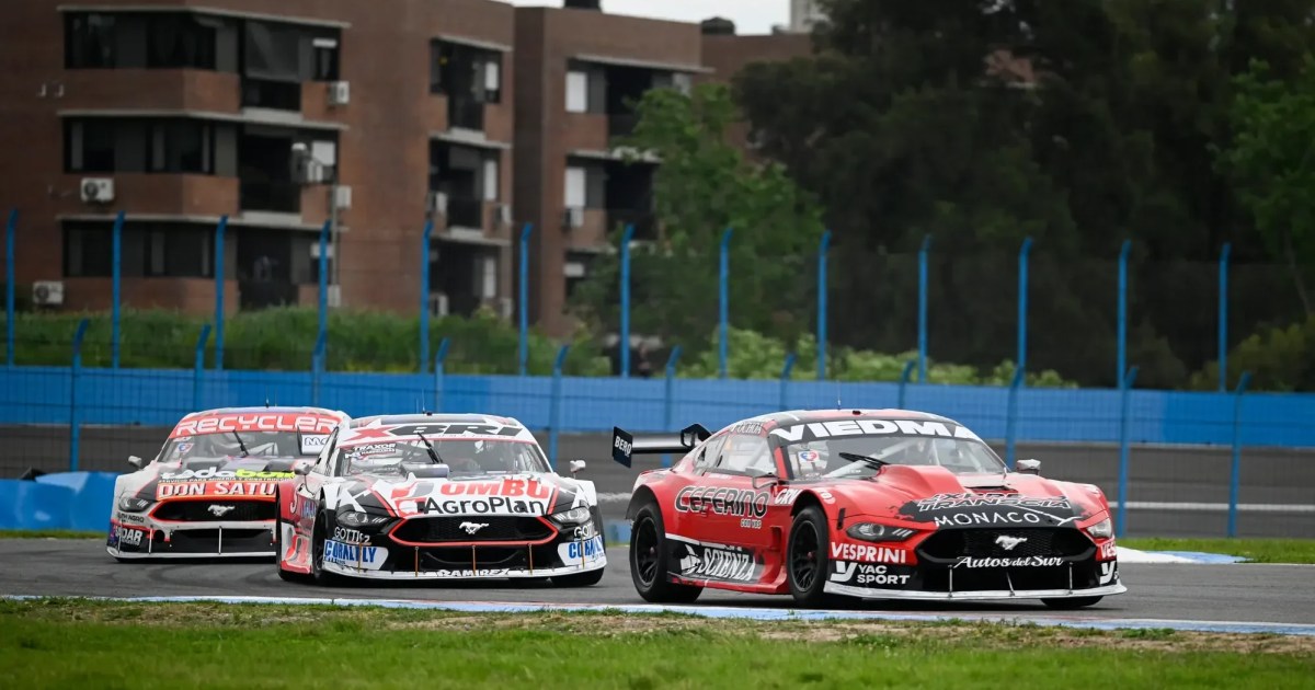 Ochoa se destacó en Rosario y Antón complicó sus opciones en el TC Pista