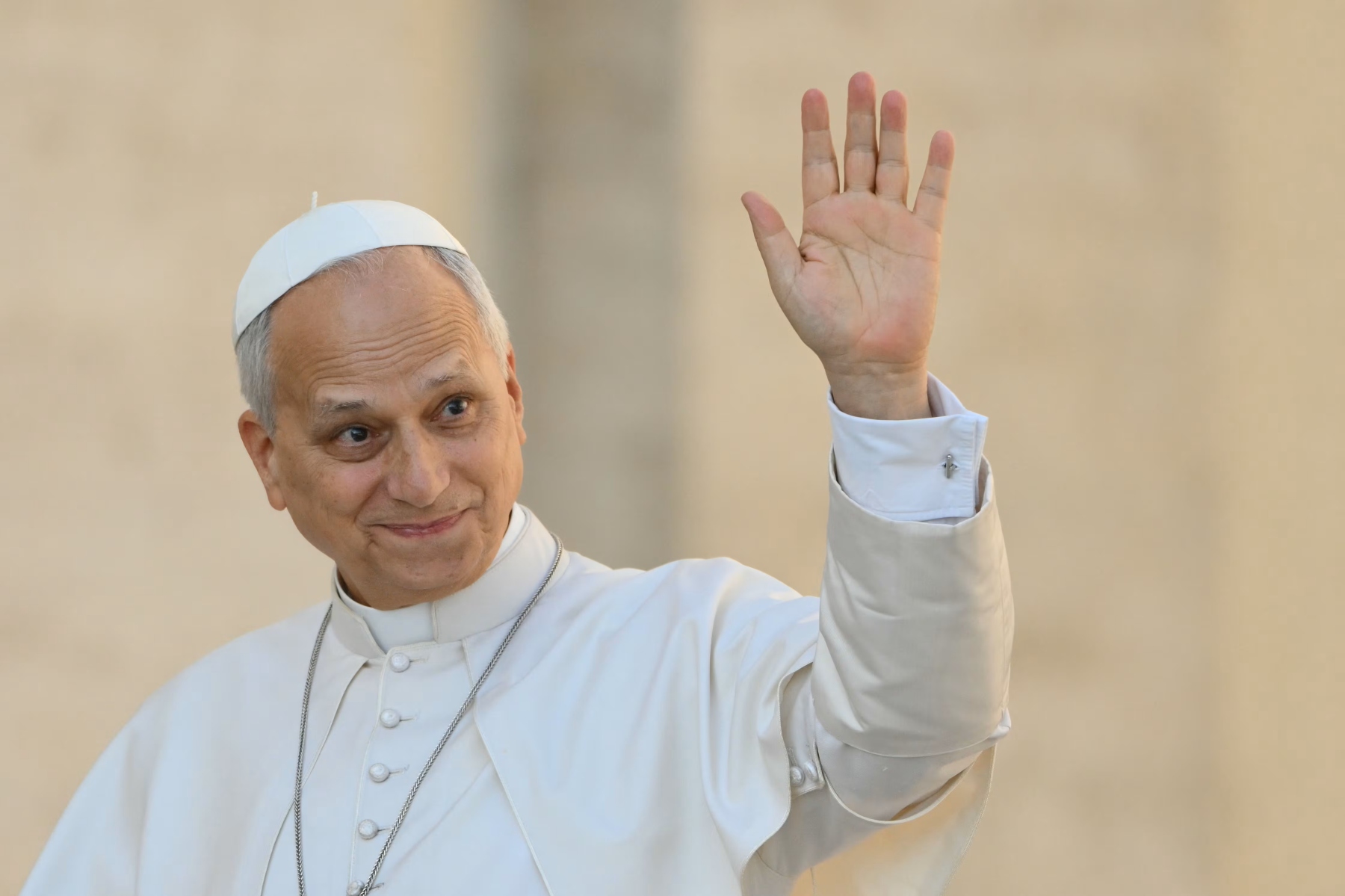 El papa León XIV se somete a cirugía para extirpar un nódulo pulmonar