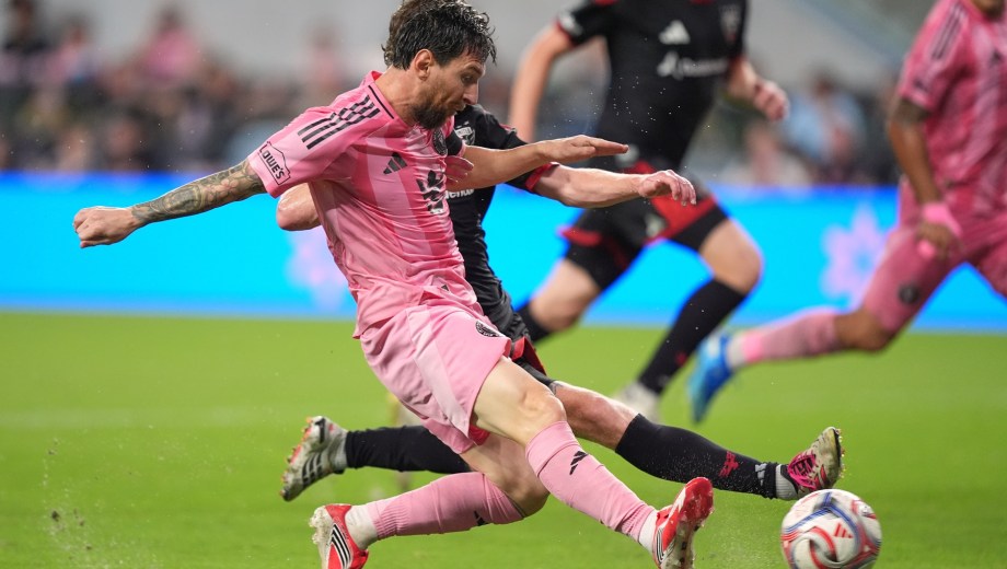 El astro argentino viene de anotar un doblete el pasado sábado. Foto: AP. 