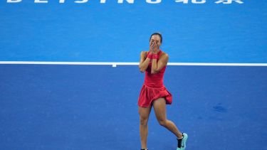 La invitaron a jugar y salió campeona: Zheng se adjudicó el Masters 1000 de Beijing